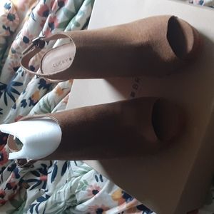Lucky Brand size 9 wedges